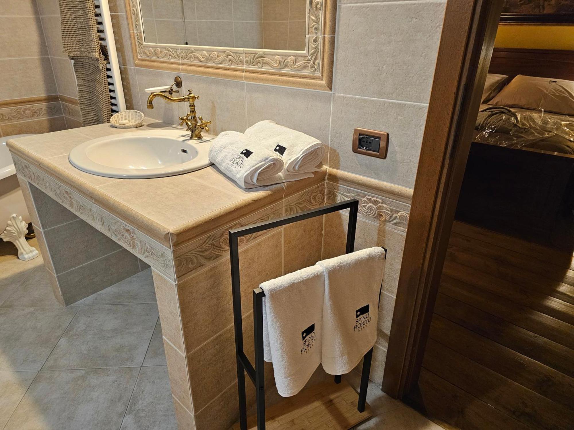 Spino Fiorito Stay Casola in Lunigiana Extérieur photo